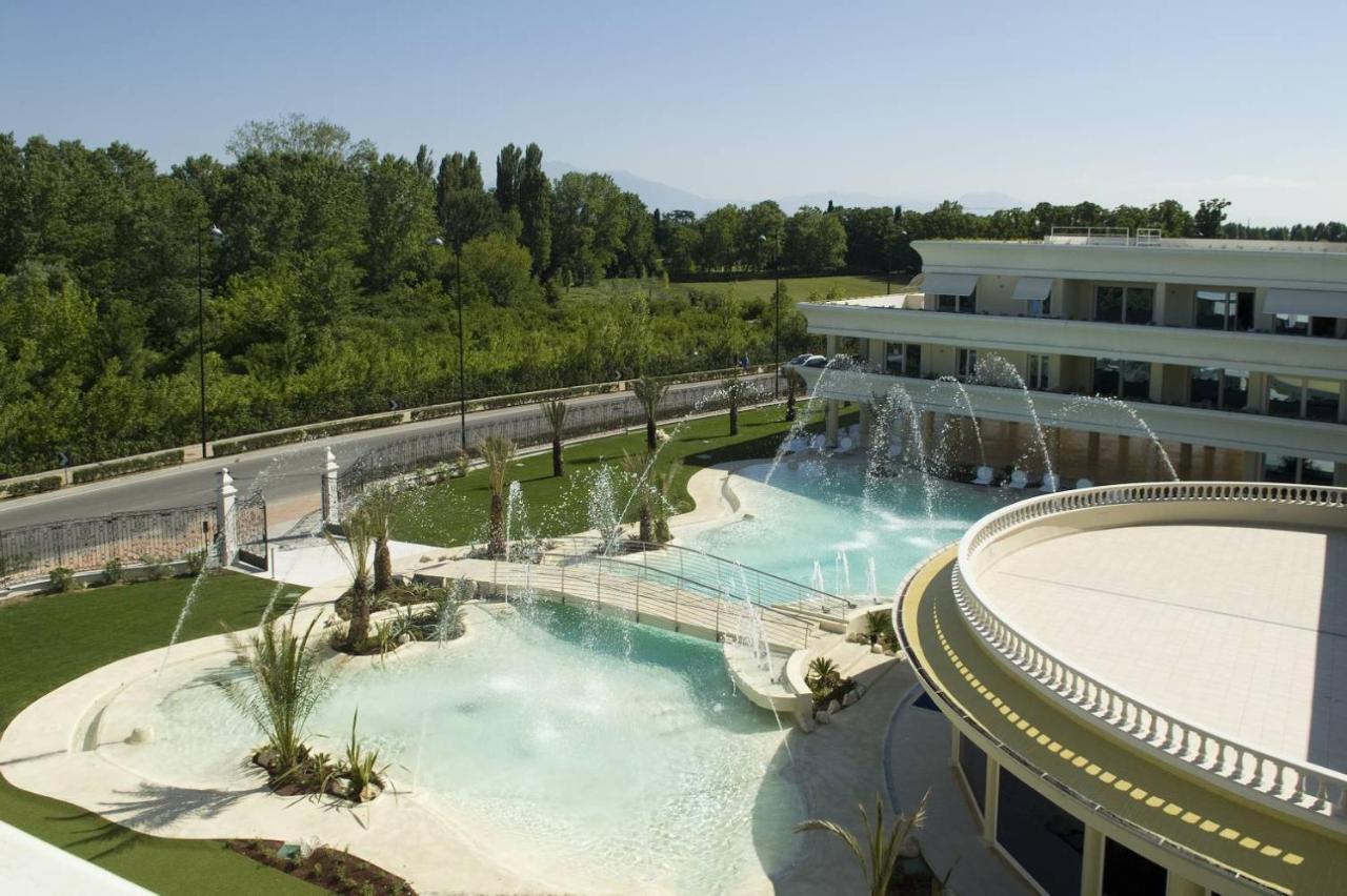 Appartamento Du Lac 1 Desenzano del Garda Buitenkant foto